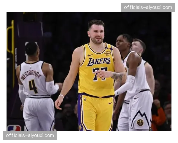 东契奇单节21分全场43分 湖人客场力克步行者巩固西部第三